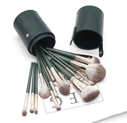 14 soft/fluffy green makeup brushes